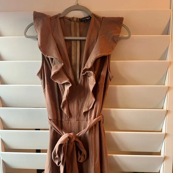 Fashion Nova jumpsuit - Picture 2 of 2